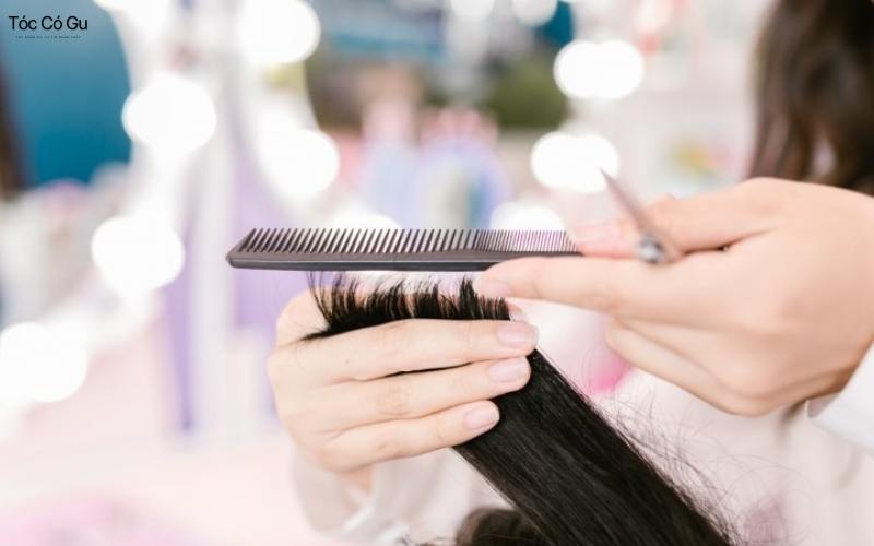 Cắt tóc xả xui có thật không? Gợi ý ngày cắt đổi vận, hút may mắn Quan niệm cắt tóc xả xui đã phổ biến trong dân gian Việt Nam