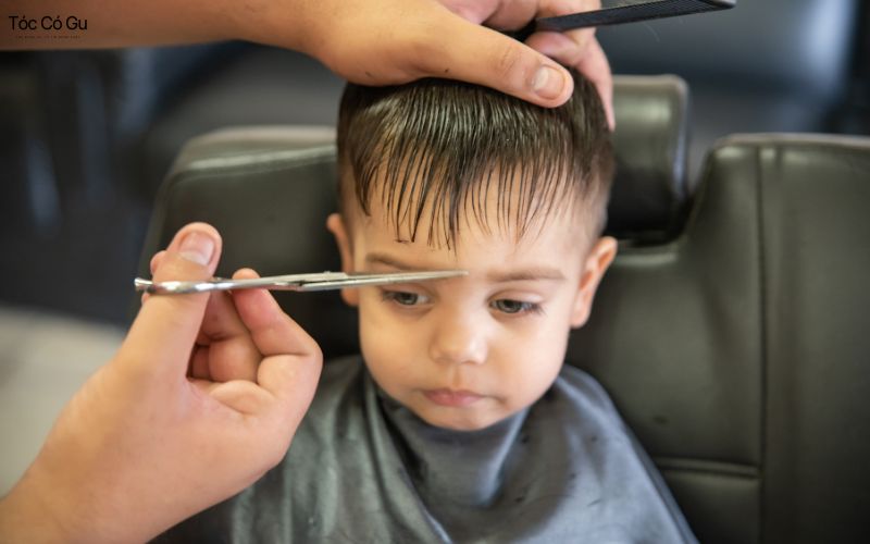 Nên cắt tóc ngày nào trong tháng để gặp may mắn, thu hút tài lộc Nên cắt tóc ngày nào trong tháng cho trẻ nhỏ