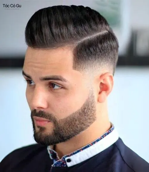 Tóc mỏng thưa nên để kiểu gì nam? 10 kiểu tóc hack độ dày Mẫu tóc Pompadour ngắn kết hợp cắt Fade sát hai bên giúp phần đỉnh đầu trông dày dặn và tạo hiệu ứng bồng bềnh cho nam tóc mỏng thưa