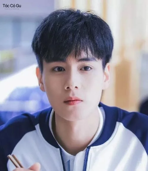 Tóc đơn giản để đi học