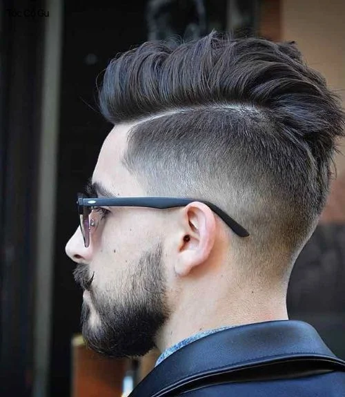 Top 7 kiểu tóc mặc vest nam đẹp chuẩn quý ông Modern Quiff là lựa chọn lý tưởng khi diện vest công sở hiện đại