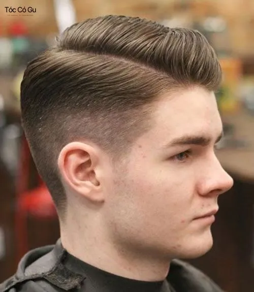Tóc Side Part là gì? Top 10 kiểu tóc Side Part quốc dân hiện nay Nam giới để tóc Side Part vuốt phồng, hai bên cắt undercut fade gọn và đường ngôi rõ.