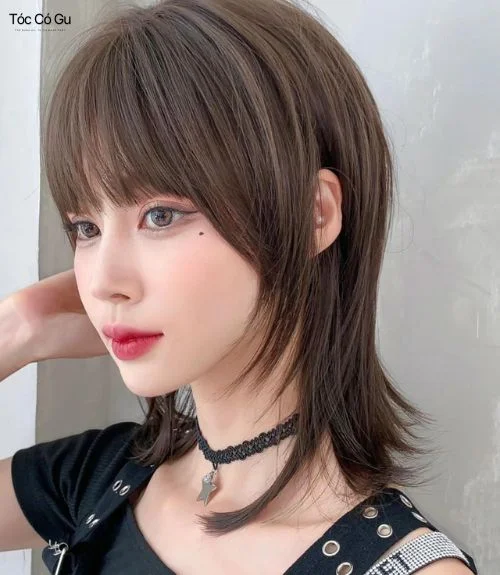 10 kiểu tóc cho tóc mỏng xẹp, thưa đẹp giúp tóc trông dày hơn Kiểu tóc wolf cut nhiều lớp giúp mái tóc thưa mỏng trông dày và hiện đại