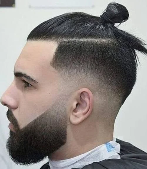 Top 10+ kiểu tóc Top Knot cực ngầu, đậm chất phong trần cho nam giới Kiểu Samurai Top Knot