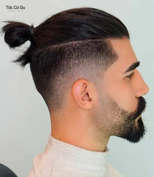 15+ kiểu tóc Man Bun đẹp phong trần, cực chất cho nam giới Kiểu tóc man bun fade kẻ line cá tính.