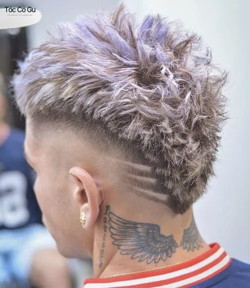 10+ kiểu tóc Mohawk cá tính, phá cách cho chàng thích khác biệt Mohawk kẻ vạch / Họa tiết (Tattoo Hair)