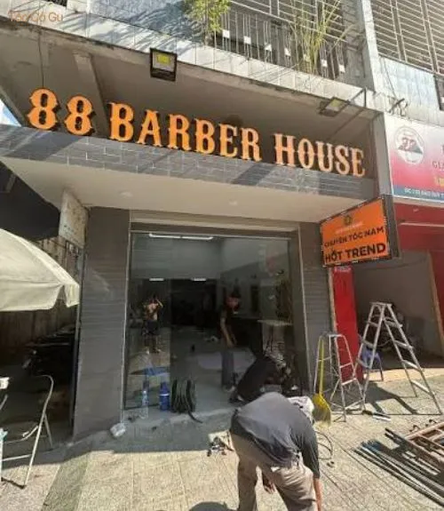 Không gian barber hiện đại tại hệ thống 88 Barber House