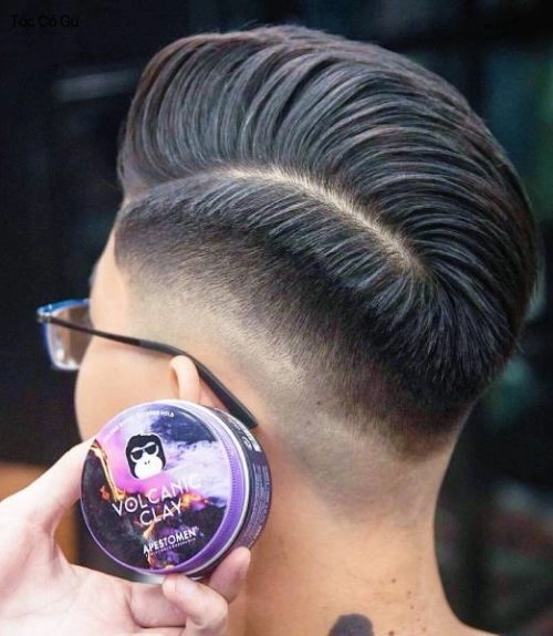 Clay Pomade là gì? Đặc điểm, công dụng và cách chọn phù hợp Clay Pomade phù hợp với kiểu tóc Quiff, side part