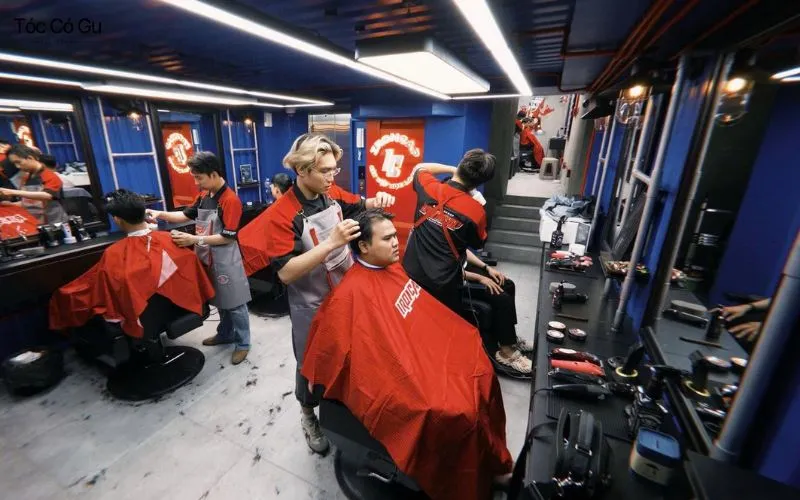IronCap Barbershop: Điểm hẹn cho AE mê tóc chất - ngầu Tiệm IronCap Barbershop theo đuổi phong cách TRENDY FASHION dành cho nam giới