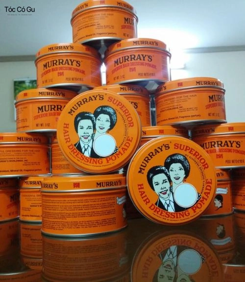 Top 10 Pomade gốc dầu cho nam giới giữ nếp tốt, bóng đẹp Pomade gốc dầu (Oil Based Pomade) là sản phẩm tạo kiểu sử dụng nền dầu
