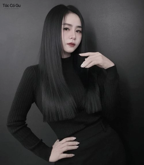 15+ kiểu tóc ngang lưng đẹp, trẻ trung và thời thượng 2026 Tóc ngang lưng duỗi thẳng suôn mượt, hiện đại