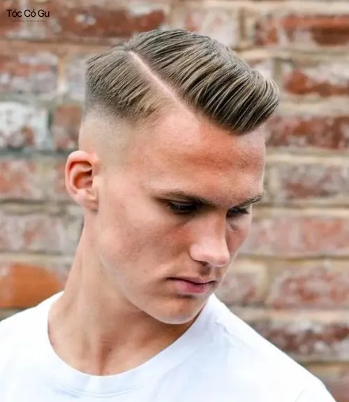 Tóc Side Swept: 10+ kiểu đẹp nam tính, cuốn hút bạn nên biết Side Swept kết hợp Quiff tạo độ phồng cao và vẻ ngoài lịch lãm