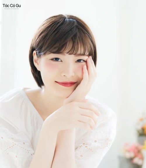 Kiểu tóc tém cho mặt vuông