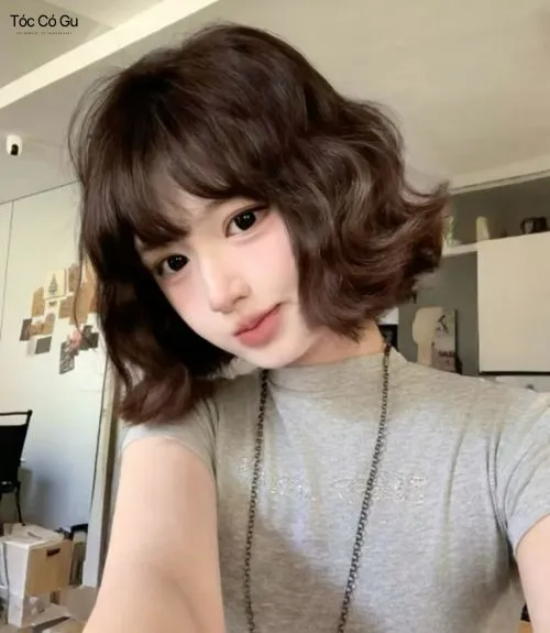 Top 12+ kiểu tóc uốn gợn sóng đẹp, trẻ trung và thời thượng Uốn tóc gợn sóng ngắn