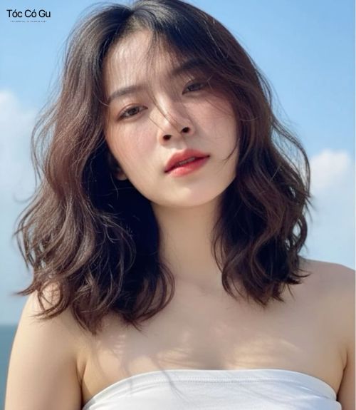 Tóc ngắn uốn sóng lơi
