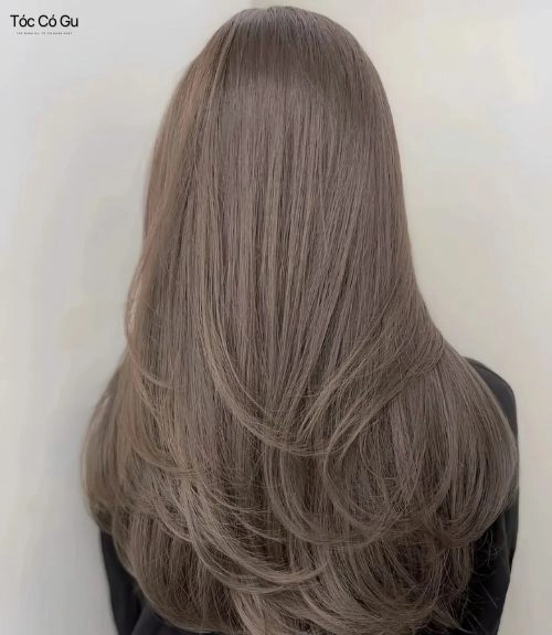 Nâu khói trầm hiện đại cho người da ngăm style thời thượng